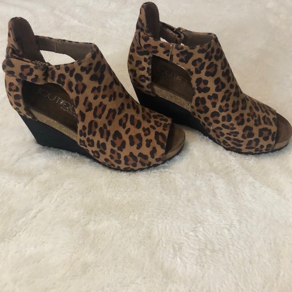 Cheetah print shoes - Picture 1 of 5